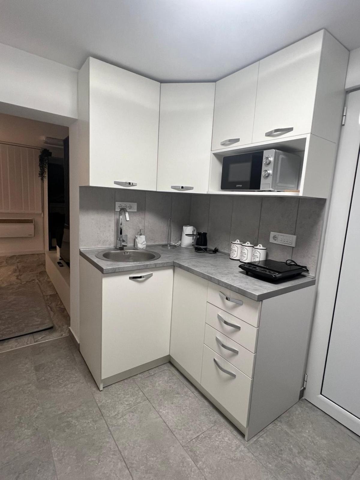 Agate Apartment Belgrado Exterior foto